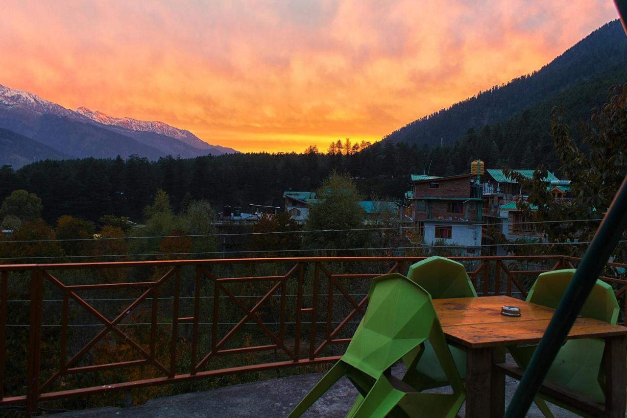 Auberge de jeunesse Yolo Backpackers - Manali Extérieur photo