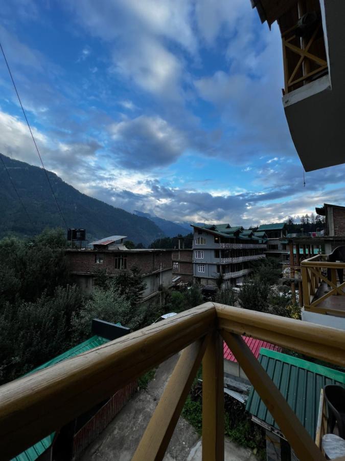 Auberge de jeunesse Yolo Backpackers - Manali Extérieur photo