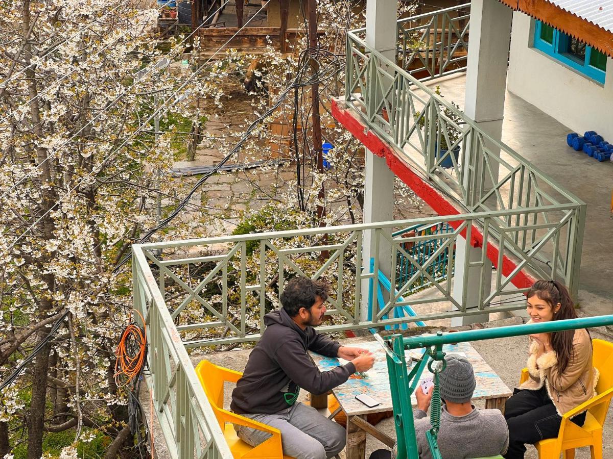 Auberge de jeunesse Yolo Backpackers - Manali Extérieur photo