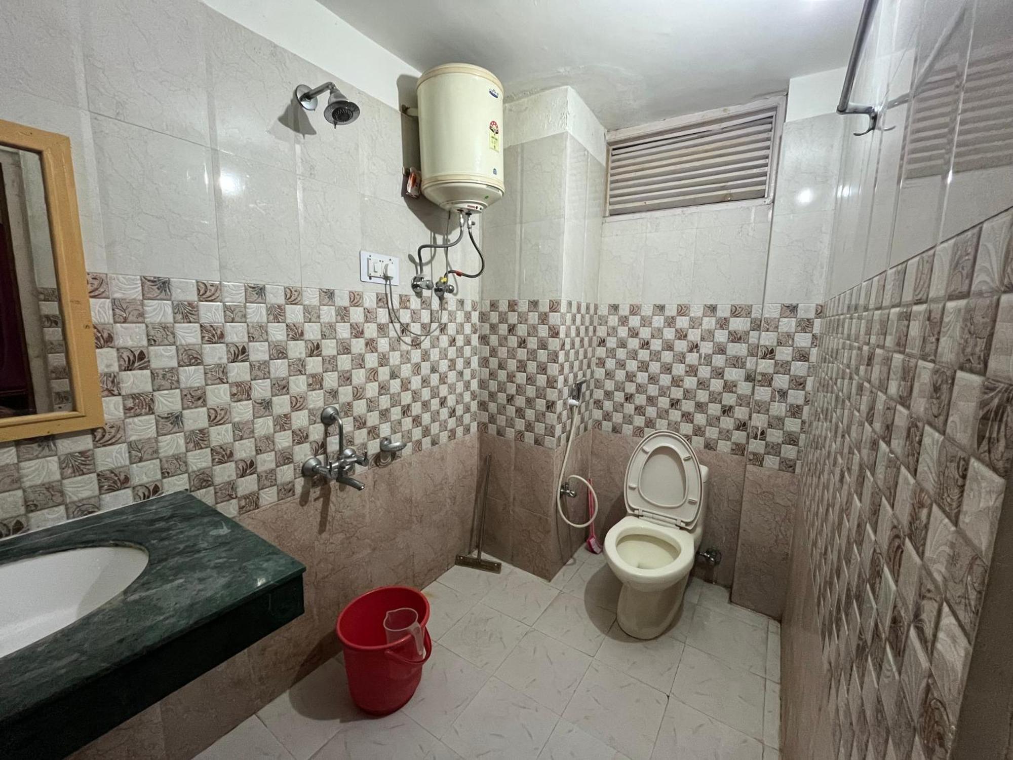 Auberge de jeunesse Yolo Backpackers - Manali Extérieur photo
